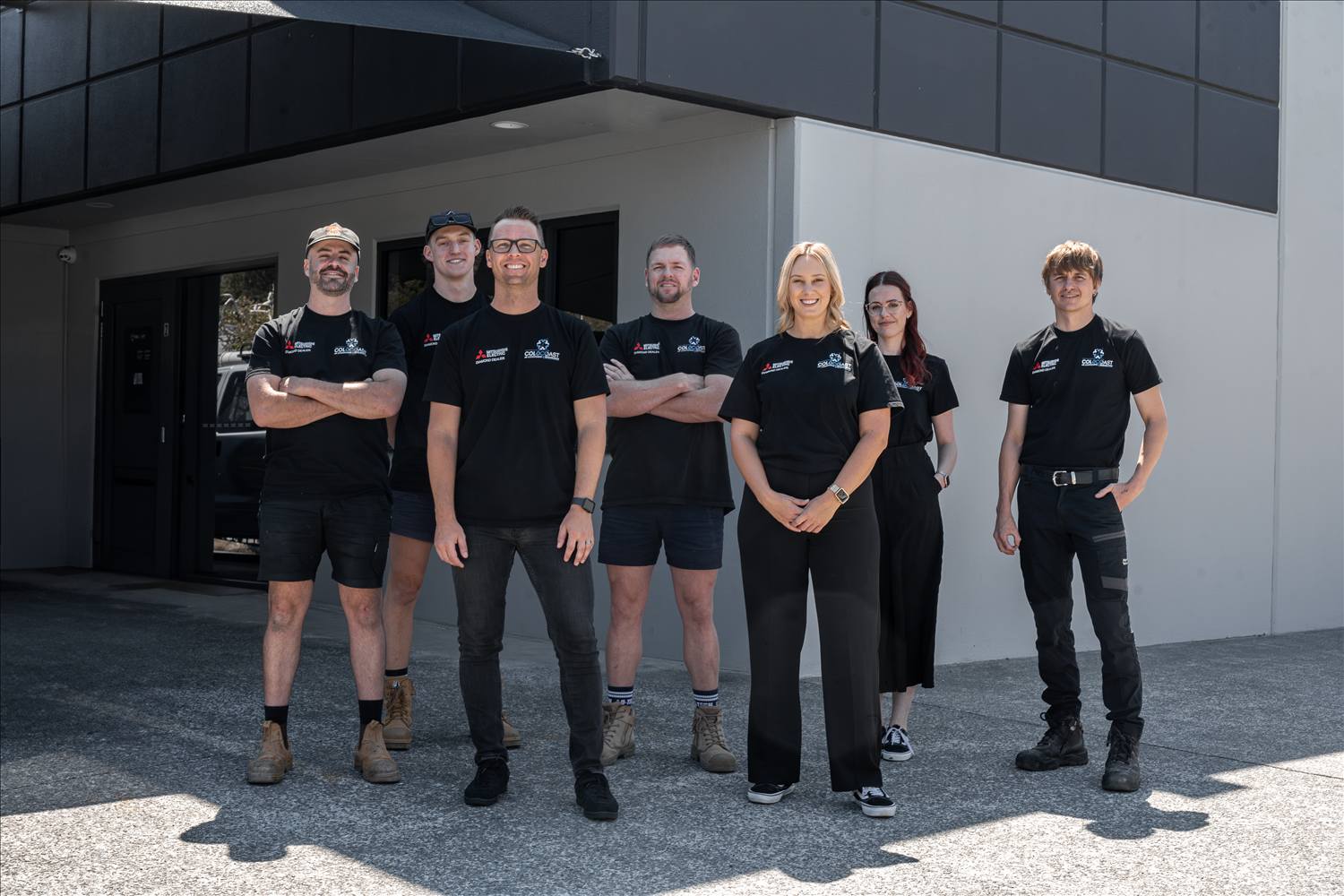 The COLDCOAST team standing in front of the Molendinar office.